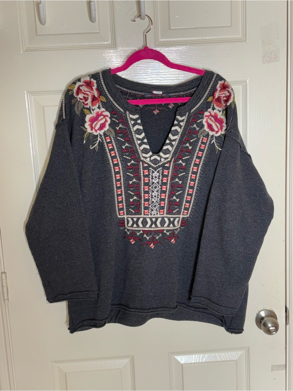 Johnny Was JWLA Plus Black Issioria Floral Embroidery Knit Sweatshirt Size 2X - Picture 8 of 9